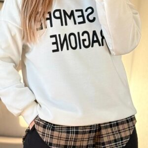 sudadera texto negro en italiano