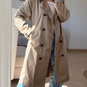 trench largo beige corte clásico
