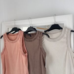 camiseta básica de canalé en algodón