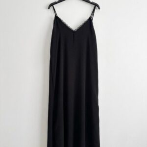vestido lencero fluido con aberturas