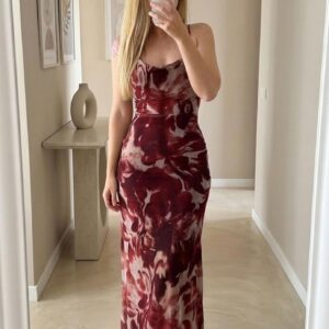vestido midi de tul estampado burdeos