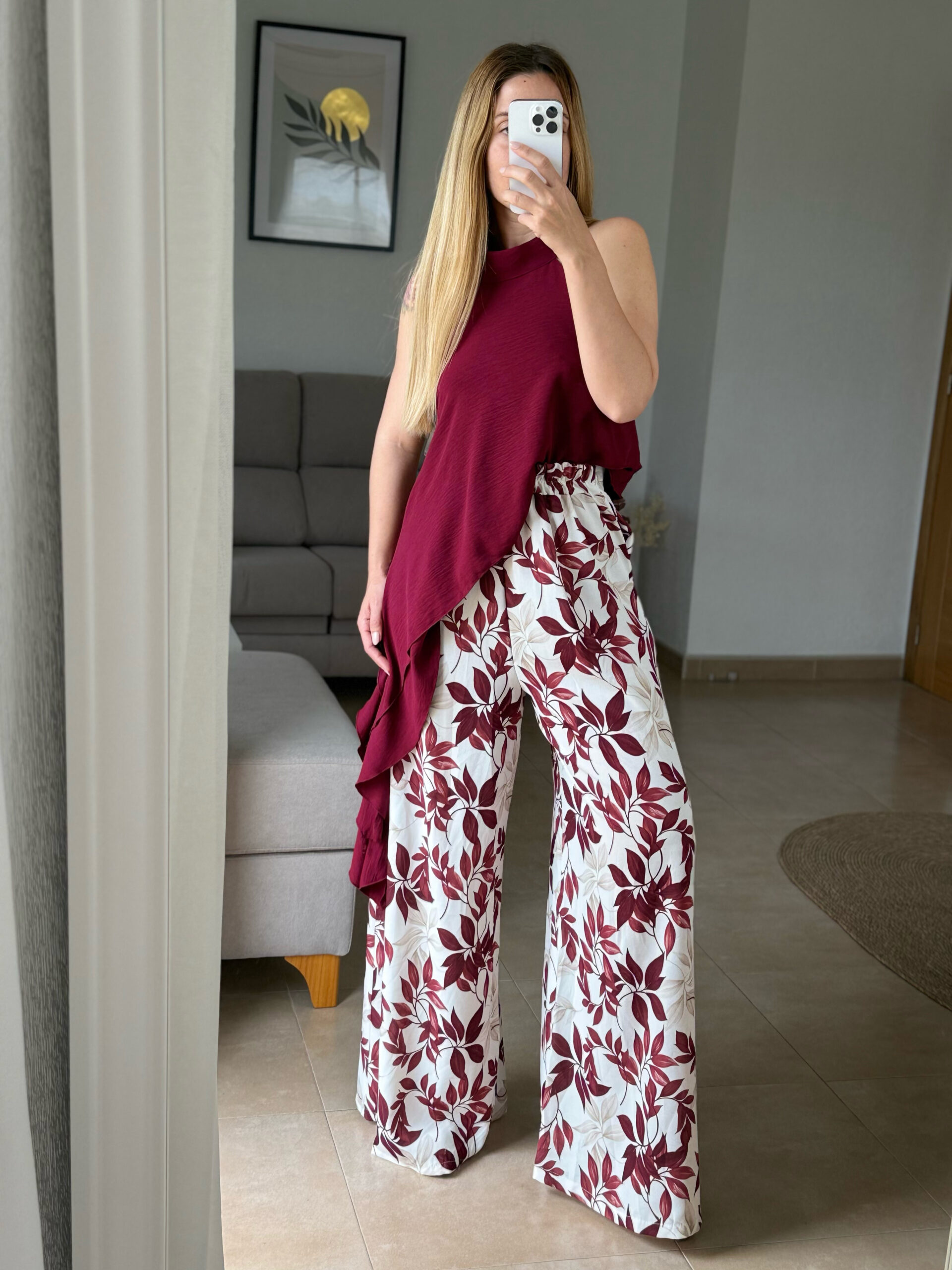 pantalón palazzo hojas burdeos – fluidez y estilo pantalón palazzo hojas burdeos – fluidez y estilo