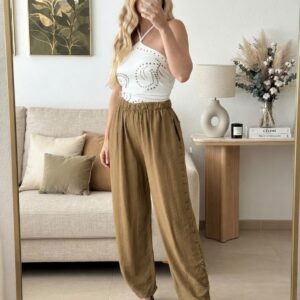 Home pantalón fluido con tachuelas color taupe