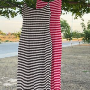 vestido midi de punto texturizado a rayas