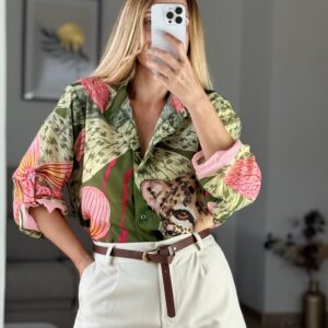 camisa estampado tropical con tigre