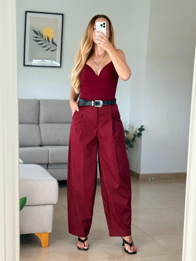 pantalón barrel burdeos efecto tejido cargo